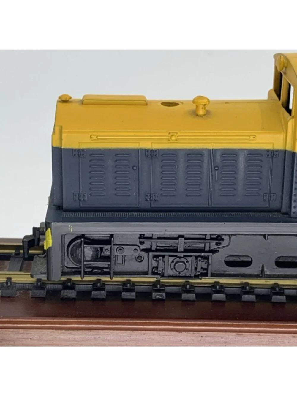 Plymouth HO Scale 0-4-0 Diesel Switcher Santa Fe ATSF 6670 Yugoslavia Vintage